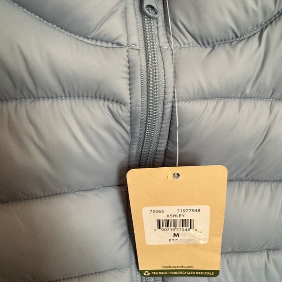 NWT REEL LEGENDS PUFFER VEST. FLATTERING LIGHTWEIGHT WARM FABRIC. - Picture 10 of 10